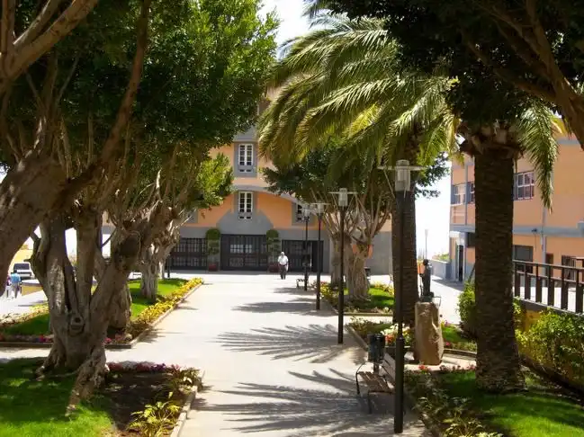 Apartamento en venta en Calle el Calvario, 7, Granadilla de Abona ciudad Vista exterior de Apartamento en venta en Granadilla de Abona con Jardín privado