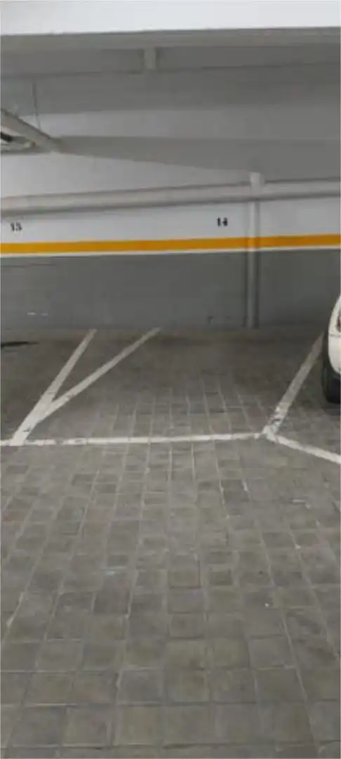 Parking of Garage for rent in Madrid