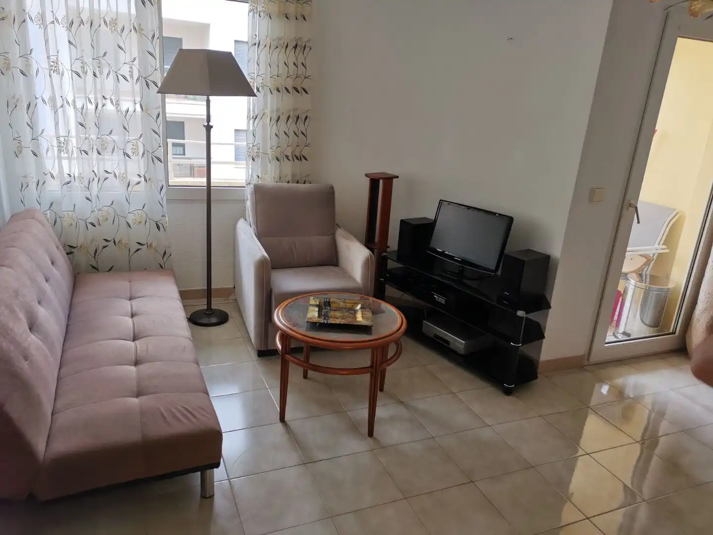 Wohnung zur Miete in Carrer Marjaleta, 1, Casco Urbano Wohnzimmer von Wohnung zur Miete in Moraira mit Klimaanlage, Heizung und Privatgarten