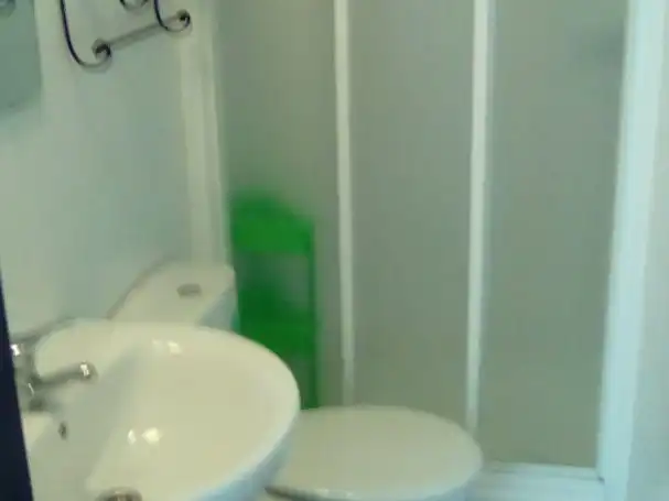 Apartamento de alquiler en Plaza Santa María, 3, Cazorla Baño de Apartamento de alquiler en Cazorla con Calefacción, Amueblado y Balcón