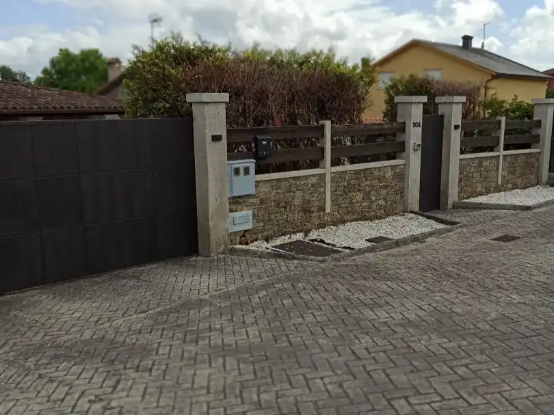 Houses for rent in Carretera Espíritu Santo, Cambre Parking of Houses for rent in Cambre with Heating, Private garden and Parquet flooring