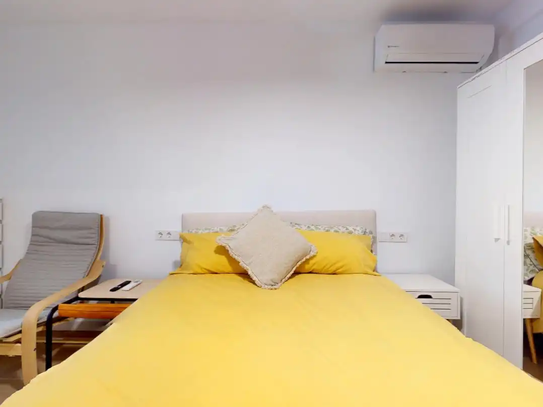 Flat for sale in Escritor Sebastián Cuevas, 1, Fuensanta- Arcángel Bedroom of Flat for sale in Córdoba Capital with Air Conditioner, Terrace and Balcony