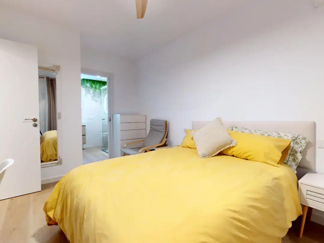 Flat for sale in Escritor Sebastián Cuevas, 1, Fuensanta- Arcángel Bedroom of Flat for sale in Córdoba Capital with Air Conditioner, Terrace and Balcony