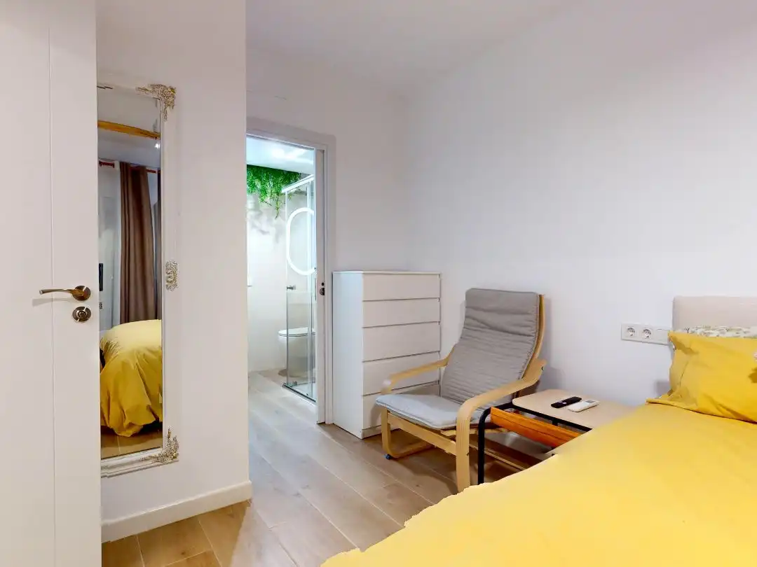 Flat for sale in Escritor Sebastián Cuevas, 1, Fuensanta- Arcángel Bedroom of Flat for sale in Córdoba Capital with Air Conditioner, Terrace and Balcony