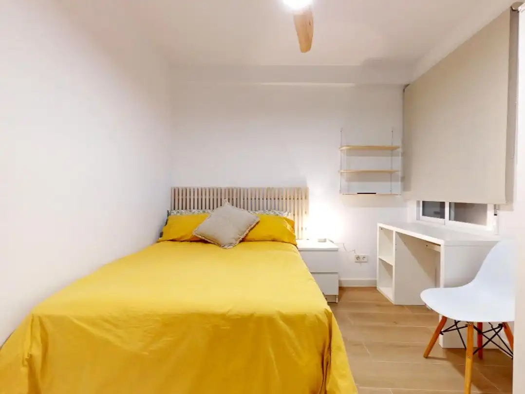 Flat for sale in Escritor Sebastián Cuevas, 1, Fuensanta- Arcángel Bedroom of Flat for sale in Córdoba Capital with Air Conditioner, Terrace and Balcony