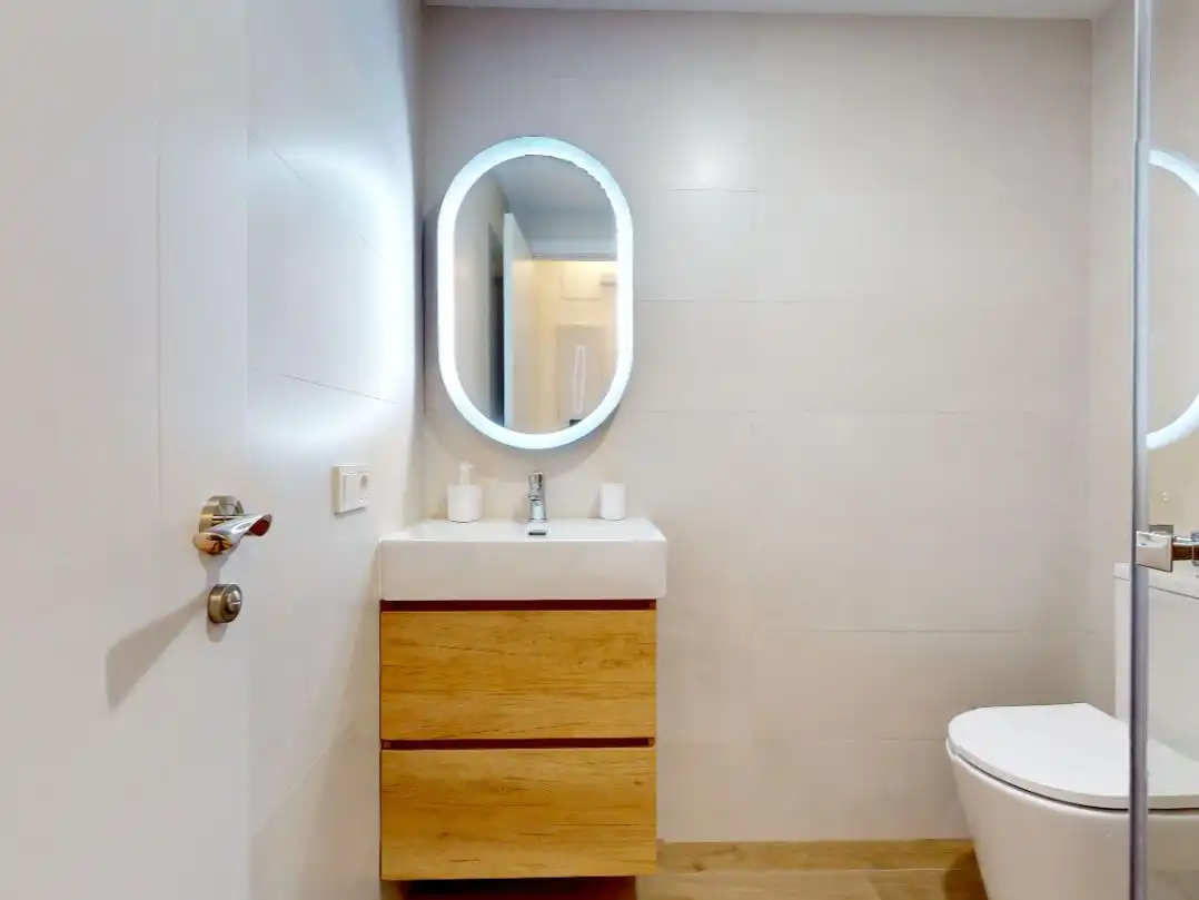 Flat for sale in Escritor Sebastián Cuevas, 1, Fuensanta- Arcángel Bathroom of Flat for sale in Córdoba Capital with Air Conditioner, Terrace and Balcony