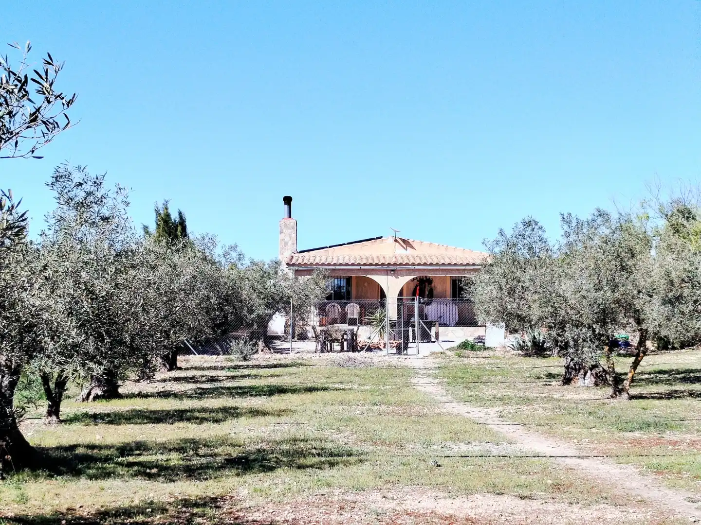 Finca rústica en venta en Vial Camino, 1546, Caudete Vista exterior de Finca rústica en venta en Caudete con Aire acondicionado y Piscina