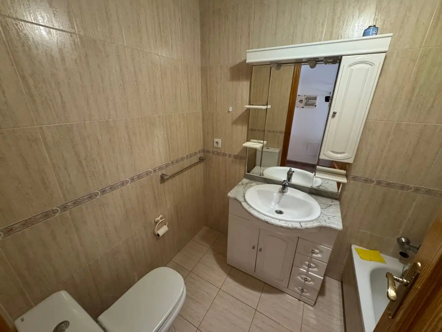 Flat for rent in Rúa Alcalde Lorenzo, 14, Bertamirans Bathroom of Flat for rent in Ames with Heating, Parquet flooring and Storage room