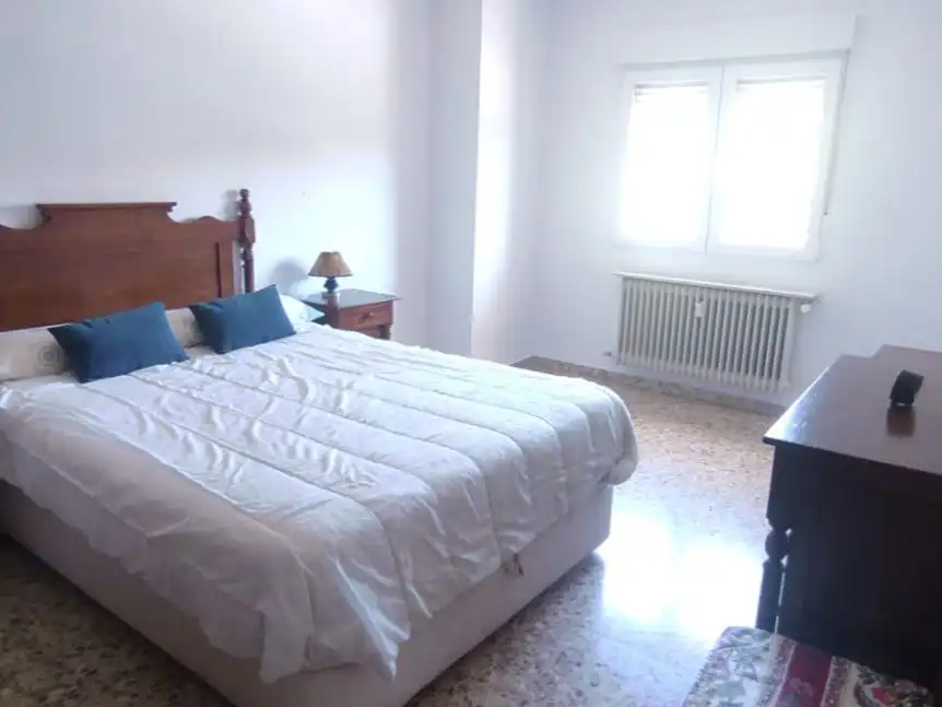 Piso de alquiler en Avenida de Requejo, 5, Las Viñas Habitación de Piso de alquiler en Zamora Capital con Calefacción, Amueblado y Parking comunitario