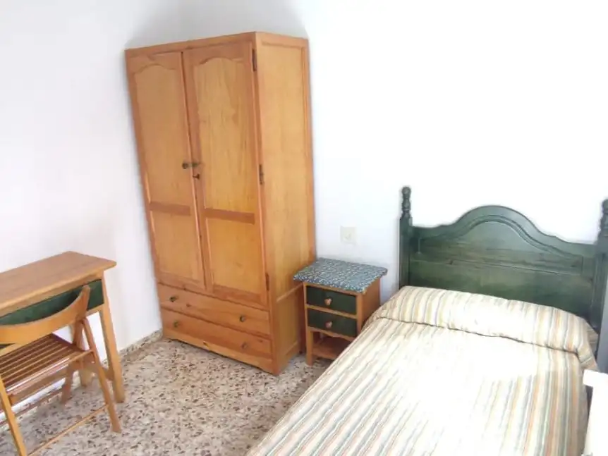 Piso de alquiler en Avenida de Requejo, 5, Las Viñas Habitación de Piso de alquiler en Zamora Capital con Calefacción, Amueblado y Parking comunitario