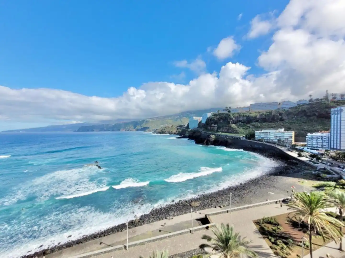 Außenansicht von Wohnung zum Verkauf in Puerto de la Cruz mit Schwimmbad, Möbliert und Ofen