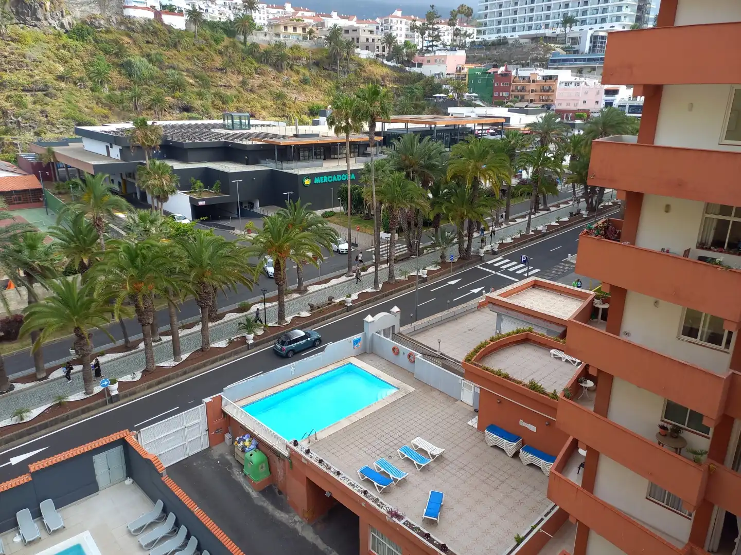 Außenansicht von Wohnung zum Verkauf in Puerto de la Cruz mit Schwimmbad, Möbliert und Ofen