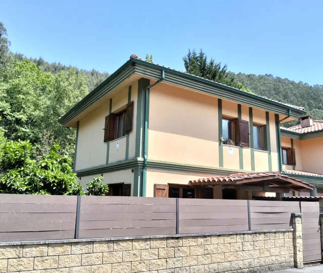 Casa o xalet en venda a Barrio Otañes, 56b, Castro-Urdiales Vista exterior de Casa o xalet en venda en Castro-Urdiales amb Terrassa i Balcó