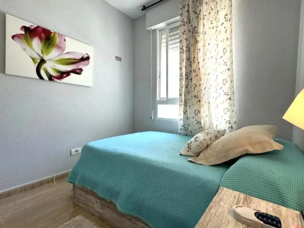 Wohnung zur Miete in Avinguda del Far, 88, Playa de la Concha Schlafzimmer von Wohnung zur Miete in Oropesa del Mar / Orpesa mit Klimaanlage, Terrasse und Schwimmbad