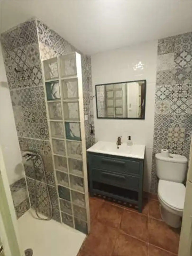 Apartamento en venta en Cercedilla Baño de Apartamento en venta en Cercedilla con Calefacción, Jardín privado y Trastero