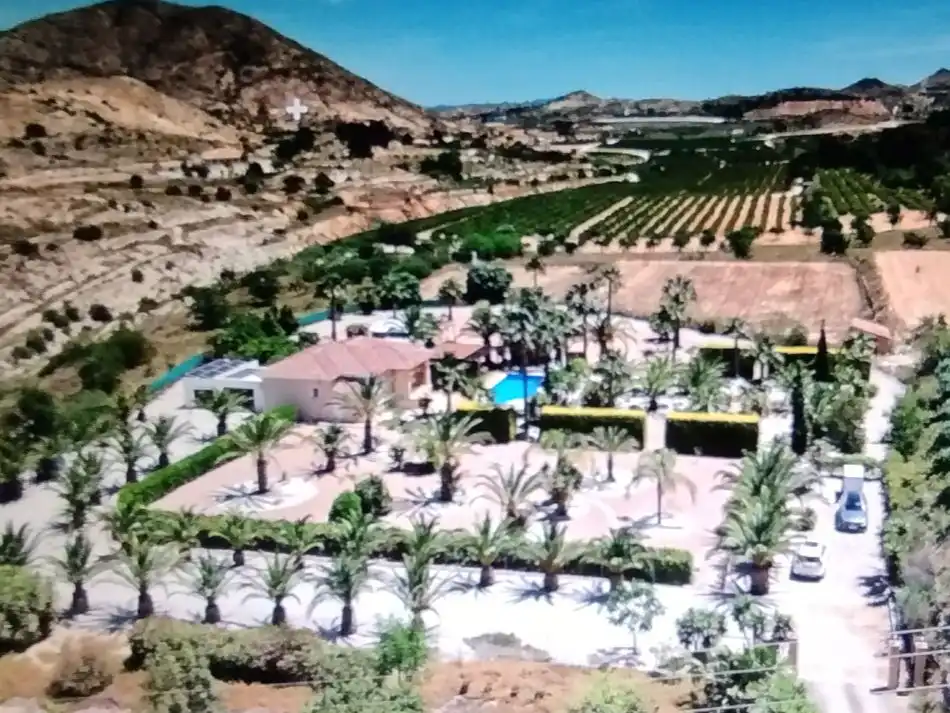 Casa o chalet en venta en Partida Tolomo, 28, Hondón de las Nieves / El Fondó de les Neus Vista exterior de Casa o chalet en venta en Hondón de las Nieves / El Fondó de les Neus con Aire acondicionado, Calefacción y Jardín privado