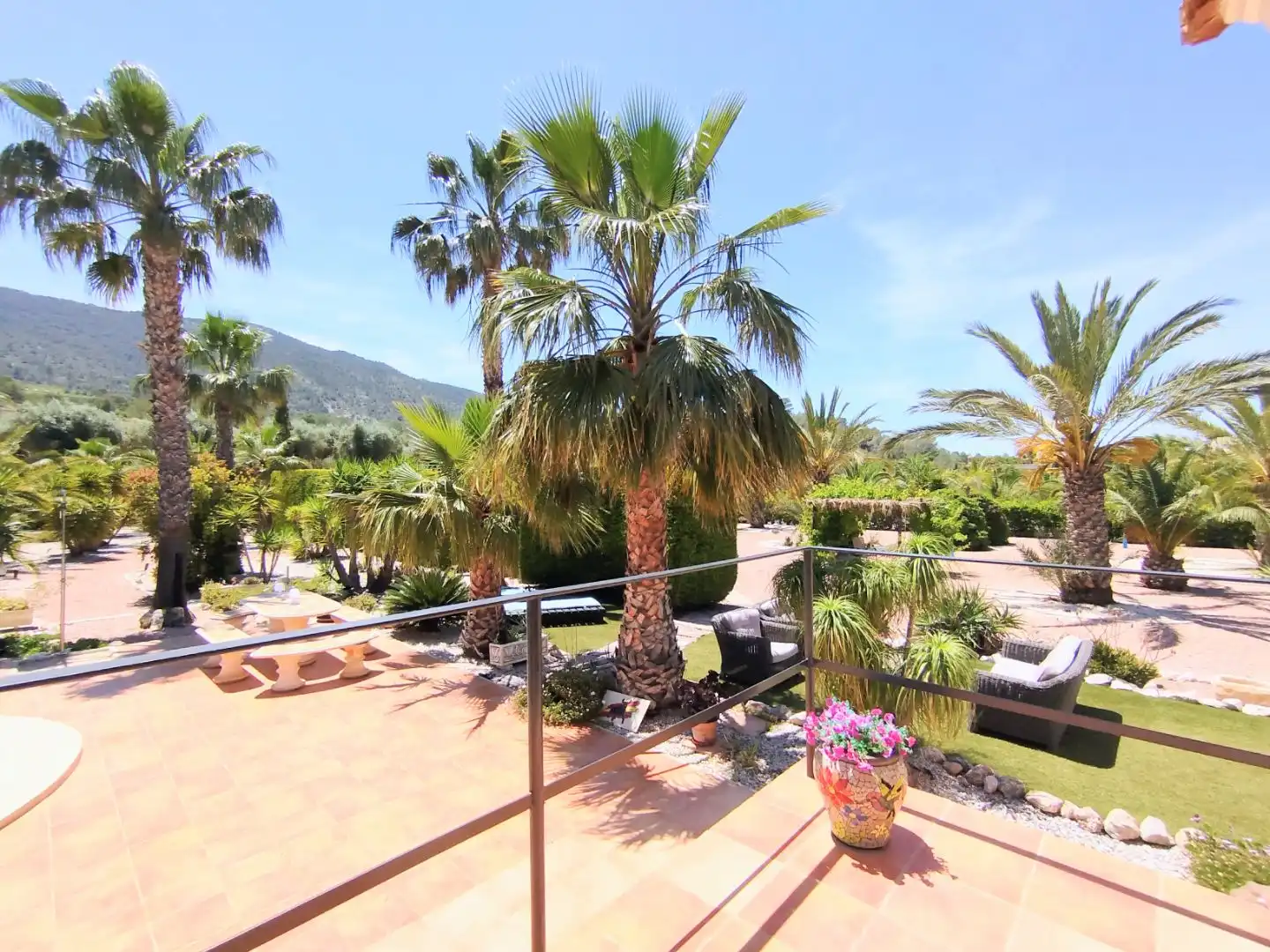 Casa o chalet en venta en Partida Tolomo, 28, Hondón de las Nieves / El Fondó de les Neus Terraza de Casa o chalet en venta en Hondón de las Nieves / El Fondó de les Neus con Aire acondicionado, Calefacción y Jardín privado