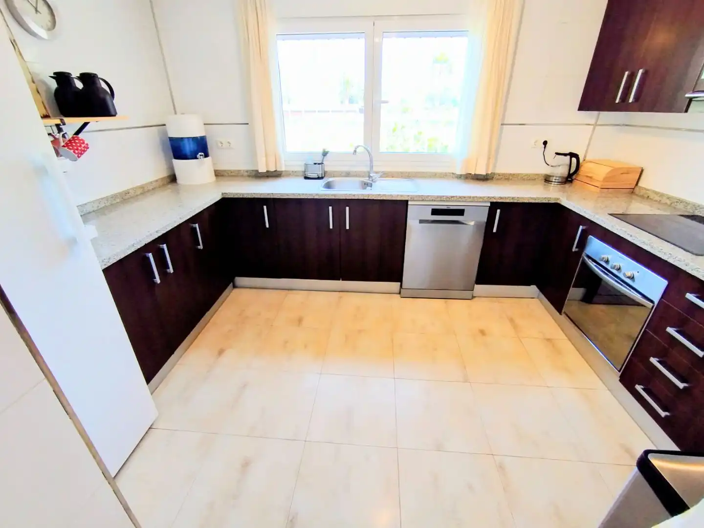 Casa o chalet en venta en Partida Tolomo, 28, Hondón de las Nieves / El Fondó de les Neus Cocina de Casa o chalet en venta en Hondón de las Nieves / El Fondó de les Neus con Aire acondicionado, Calefacción y Jardín privado