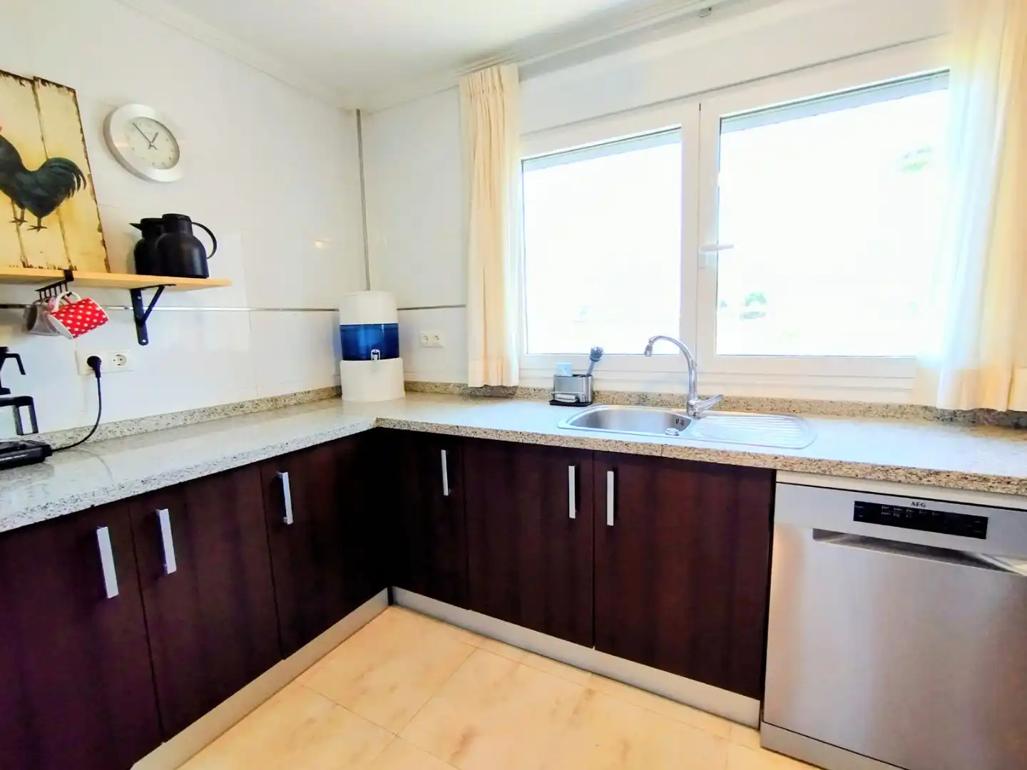 Casa o chalet en venta en Partida Tolomo, 28, Hondón de las Nieves / El Fondó de les Neus Cocina de Casa o chalet en venta en Hondón de las Nieves / El Fondó de les Neus con Aire acondicionado, Calefacción y Jardín privado