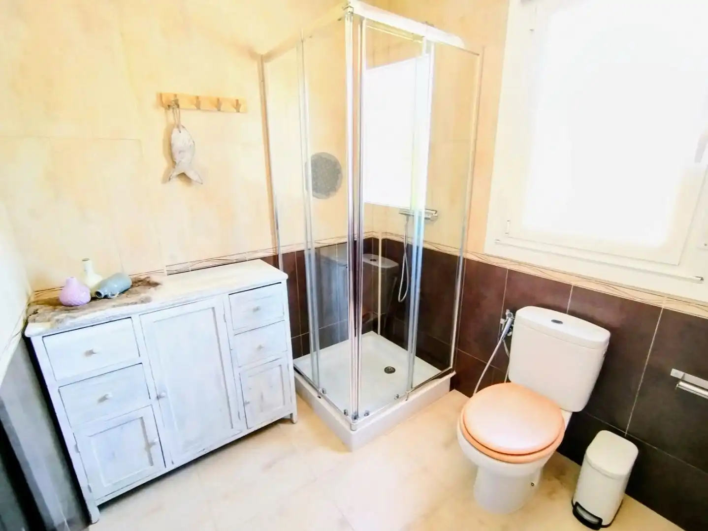 Casa o chalet en venta en Partida Tolomo, 28, Hondón de las Nieves / El Fondó de les Neus Baño de Casa o chalet en venta en Hondón de las Nieves / El Fondó de les Neus con Aire acondicionado, Calefacción y Jardín privado