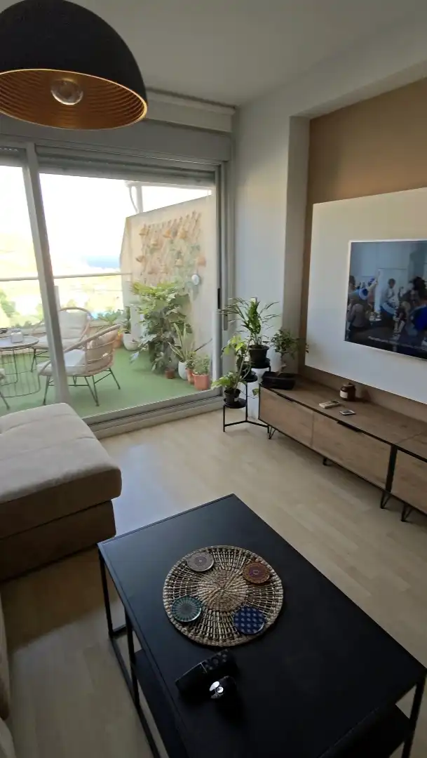 Dúplex en venta en Calle Miguel Rueda, 25, Aguadulce Norte Sala de estar de Dúplex en venta en Roquetas de Mar con Piscina y Balcón