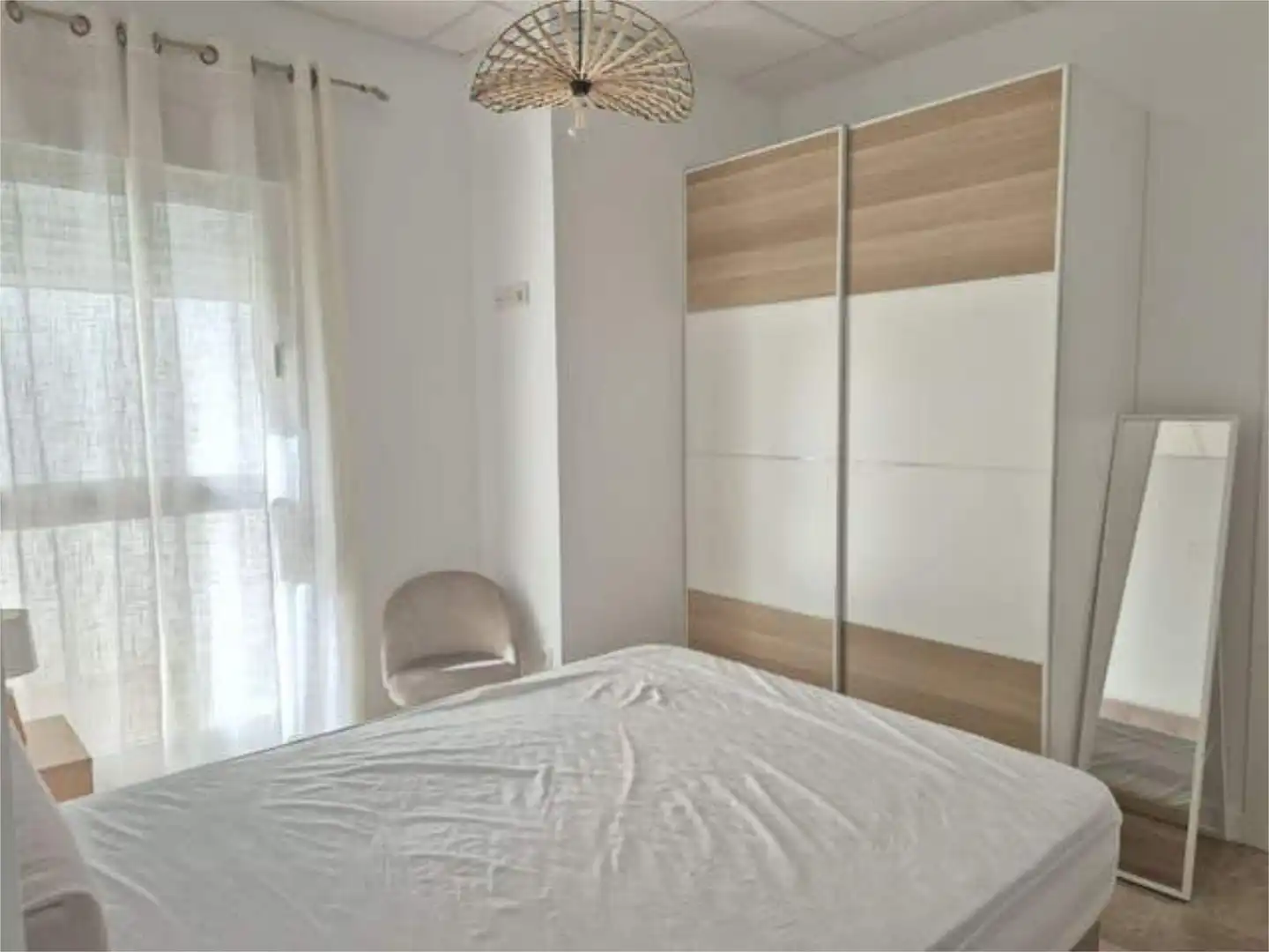 Wohnungen zur Miete in Pardaleras Schlafzimmer von Wohnungen zur Miete in Badajoz mit Heizung, Terrasse und Möbliert