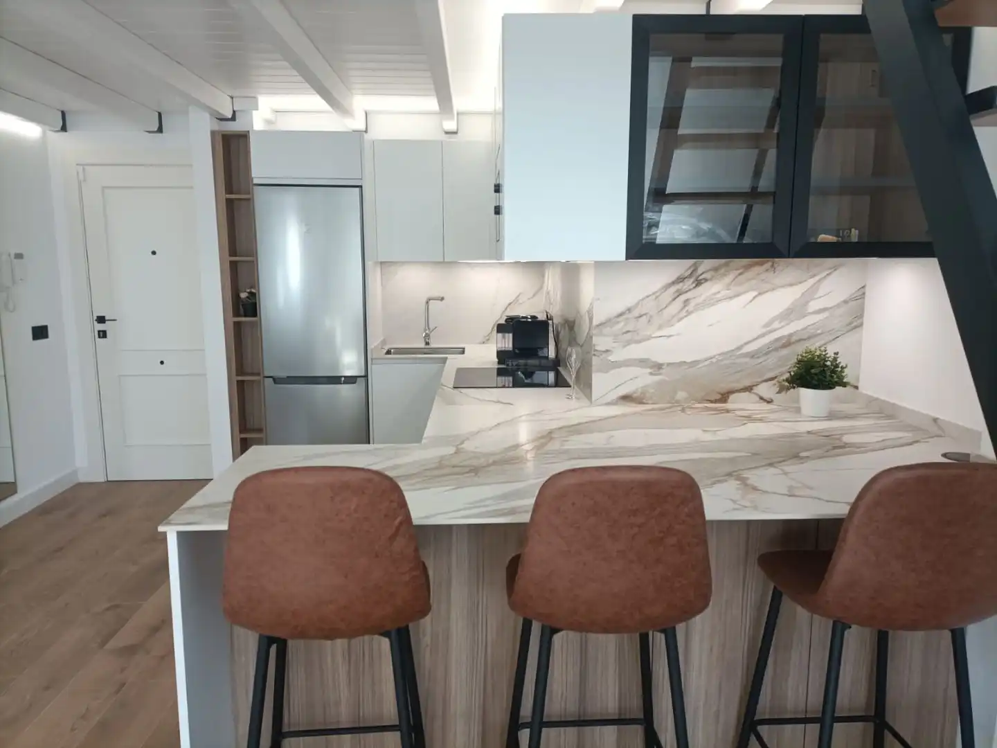 Piso de alquiler en Calle Tejares, 21, Parque Victoria Eugenia Cocina de Piso de alquiler en Málaga con Aire acondicionado, Calefacción y Trastero