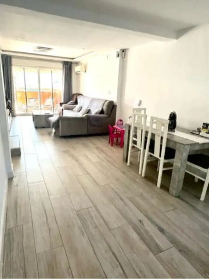 Sala d'estar de Casa o xalet en venda en Puertollano amb Piscina