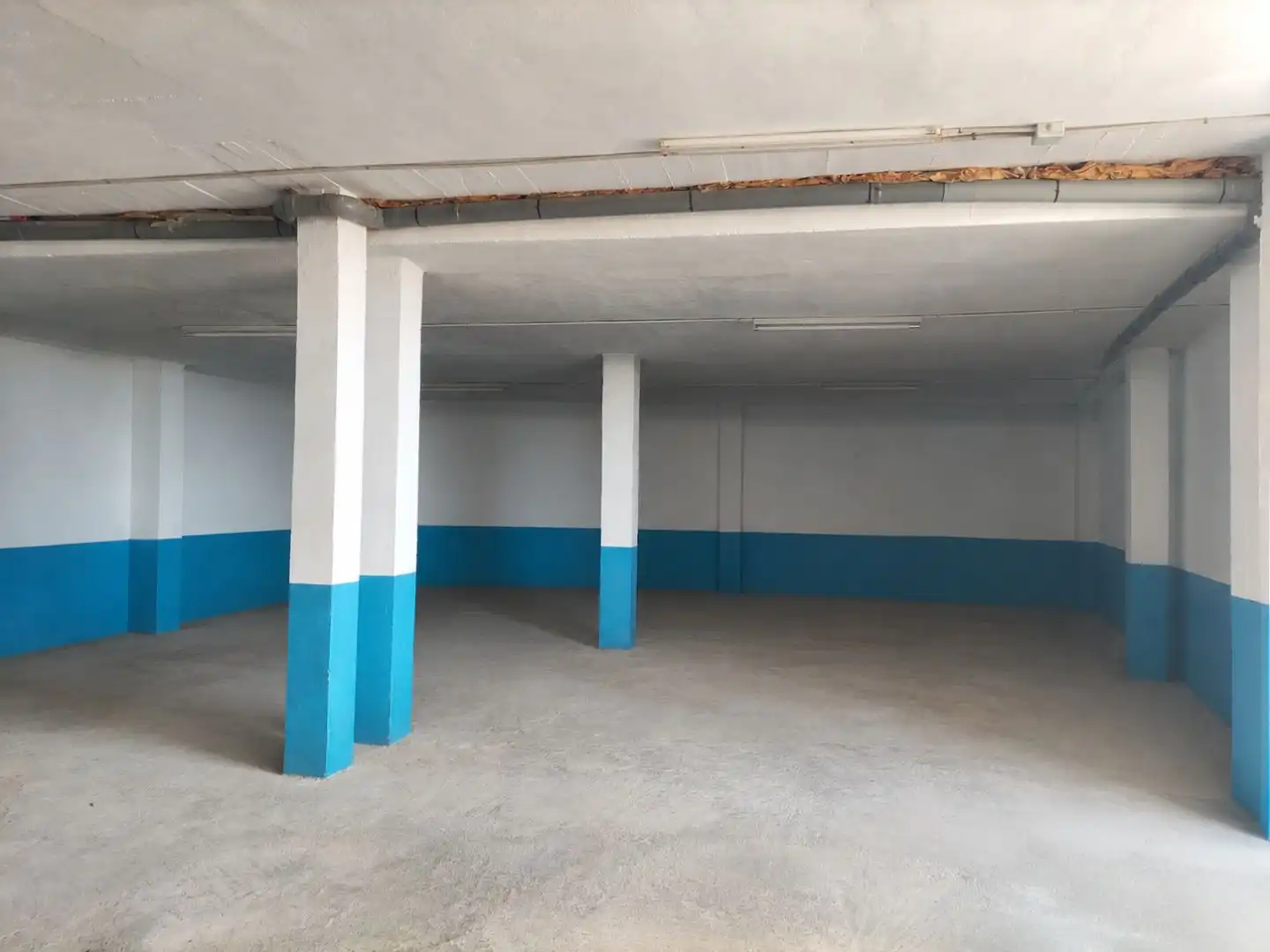 Parking of Houses for sale in Viator  with Air Conditioner, Terrace and Swimming Pool