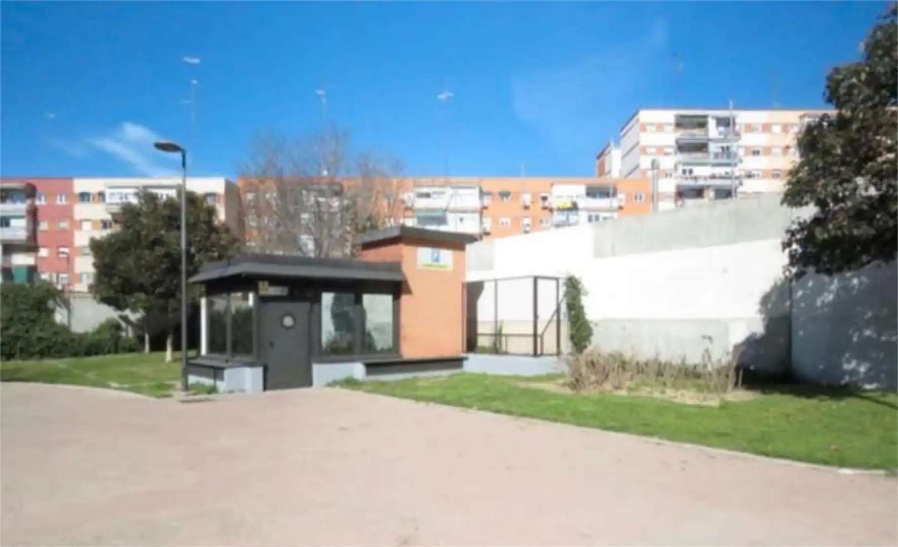 Exterior view of Garage for rent in Alcorcón