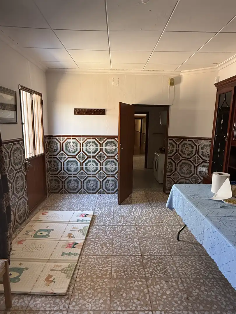 Planta baja en venta en Calle Cristóbal Colón, 36, Carretera de Córdoba - Libertad Cocina de Planta baja en venta en Puertollano con Calefacción, Trastero y Amueblado