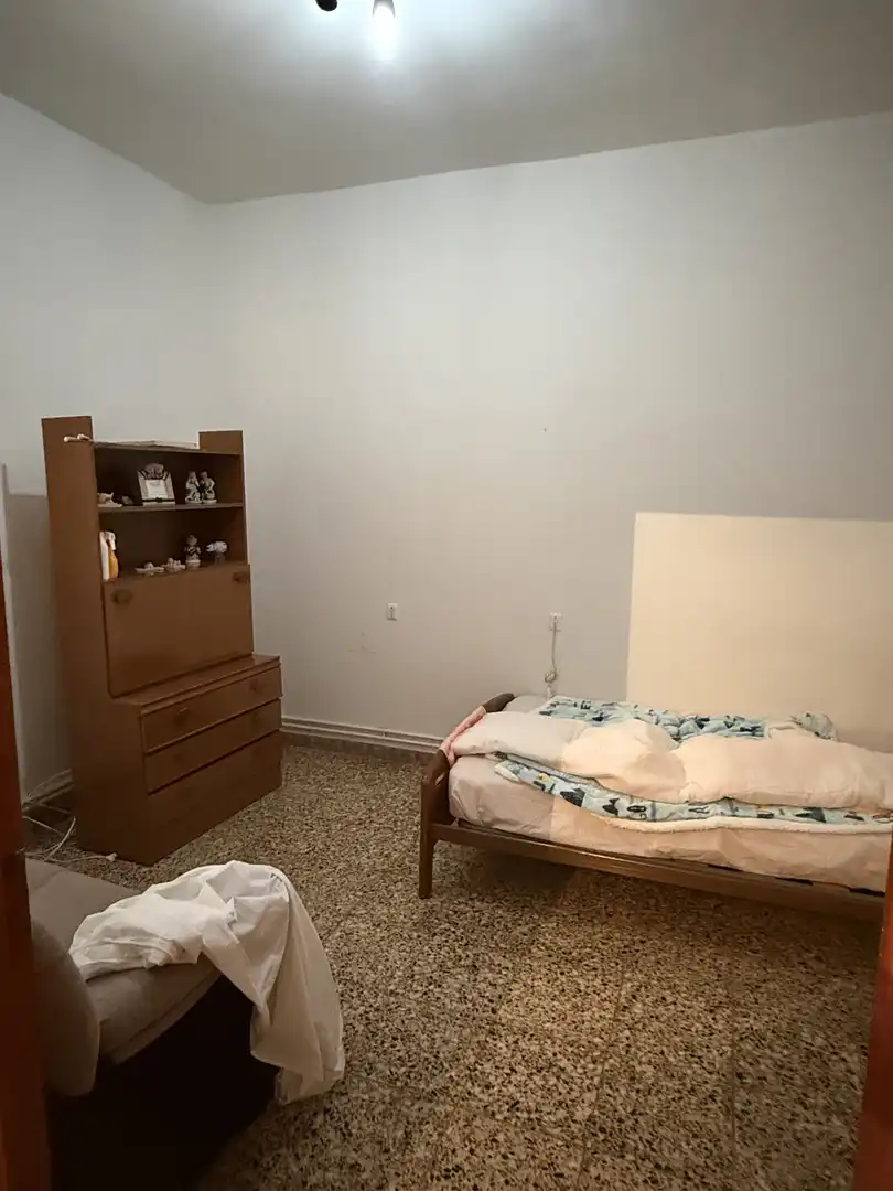 Planta baja en venta en Calle Cristóbal Colón, 36, Carretera de Córdoba - Libertad Habitación de Planta baja en venta en Puertollano con Calefacción, Trastero y Amueblado