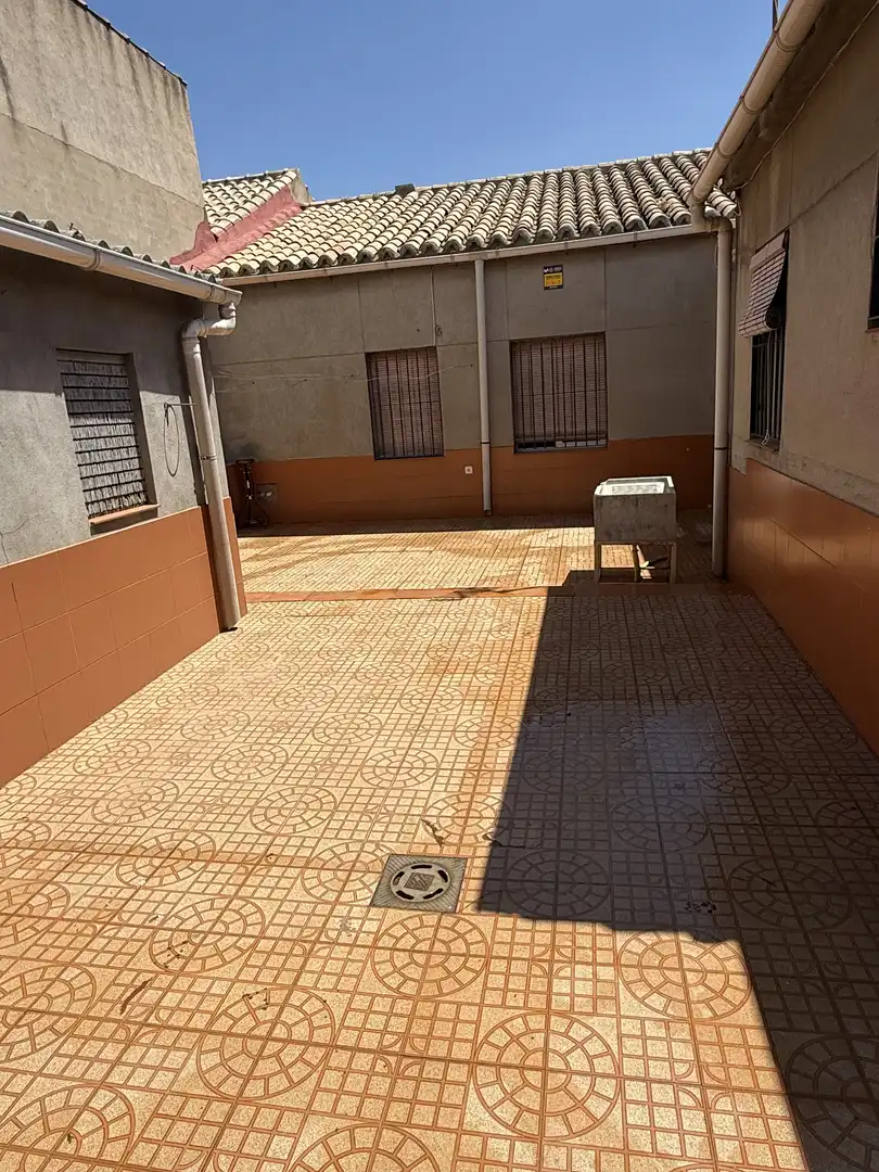 Planta baja en venta en Calle Cristóbal Colón, 36, Carretera de Córdoba - Libertad Parking de Planta baja en venta en Puertollano con Calefacción, Trastero y Amueblado