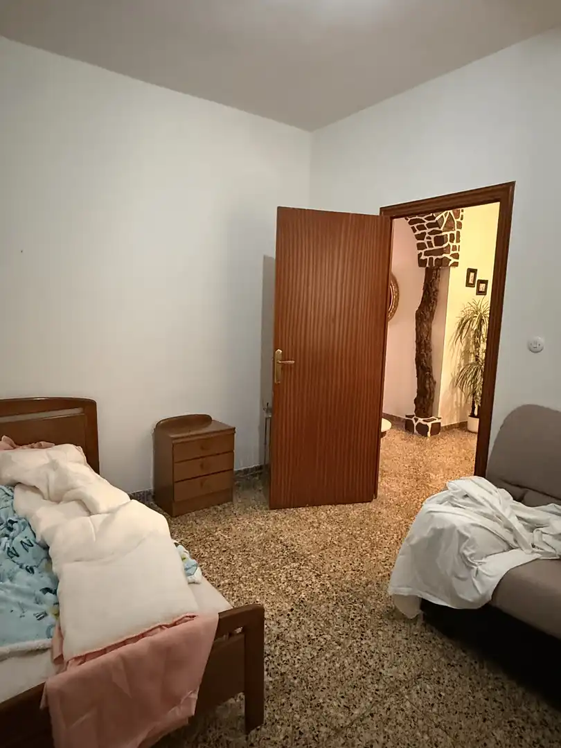 Planta baja en venta en Calle Cristóbal Colón, 36, Carretera de Córdoba - Libertad Habitación de Planta baja en venta en Puertollano con Calefacción, Trastero y Amueblado