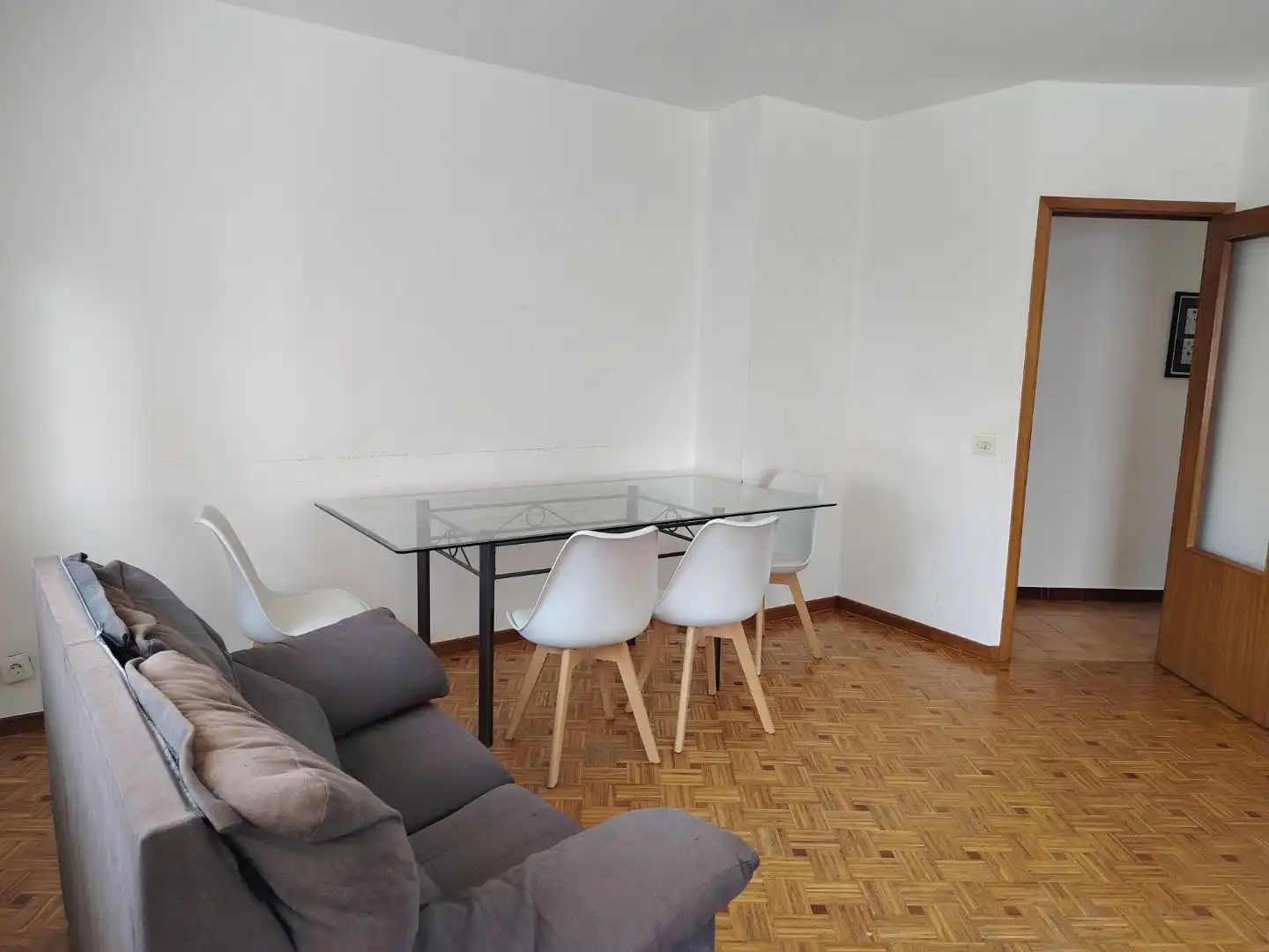 Flat for rent in Ronda das Fontiñas, 228, San Roque - As Fontiñas Dining room of Flat for rent in Lugo with Heating, Parquet flooring and Furnished
