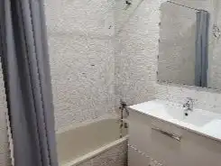Flat for rent in Ronda das Fontiñas, 228, San Roque - As Fontiñas Bathroom of Flat for rent in Lugo with Heating, Parquet flooring and Furnished