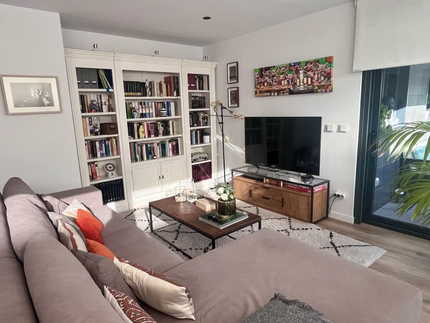 Flat for sale in Rúa Manuel Gutiérrez Mellado, 10, Liáns Living room of Flat for sale in Oleiros with Heating, Terrace and Storage room