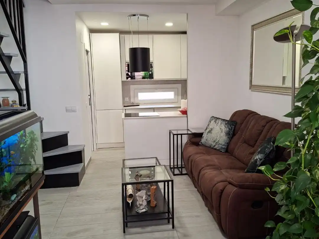 Ático en venta en Berruguete Sala de estar de Ático en venta en Madrid Capital con Aire acondicionado y Terraza