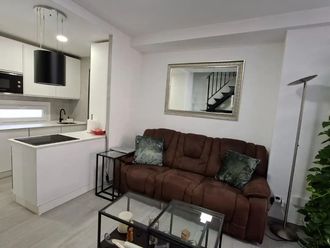 Ático en venta en Berruguete Sala de estar de Ático en venta en Madrid Capital con Aire acondicionado y Terraza