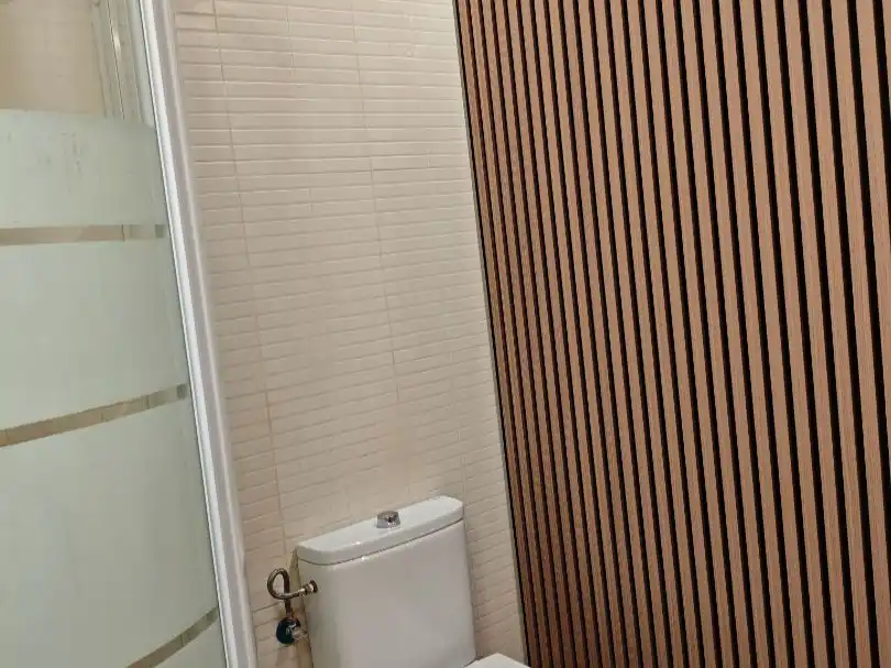 Pis en venda a Carrer de Roger de Llúria, 119, Segle XX Bany de Pis en venda en Terrassa