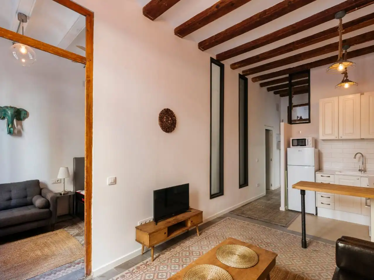 Flat for rent in Carrer de L'est, 3, El Raval Living room of Flat for rent in Barcelona Capital with Air Conditioner