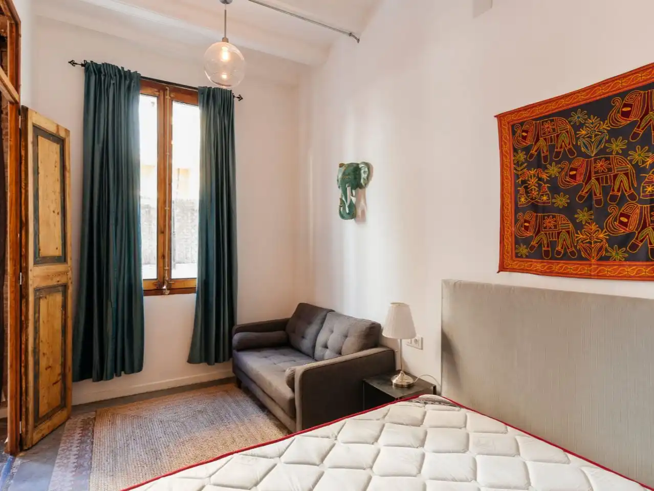 Flat for rent in Carrer de L'est, 3, El Raval Bedroom of Flat for rent in Barcelona Capital with Air Conditioner