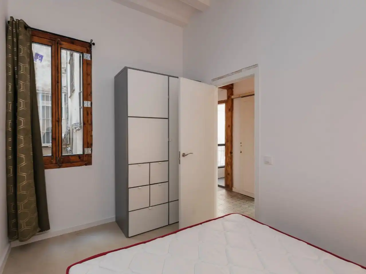 Flat for rent in Carrer de L'est, 3, El Raval Bedroom of Flat for rent in Barcelona Capital with Air Conditioner