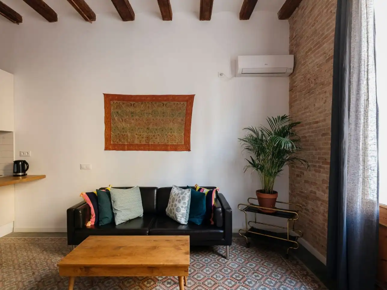 Flat for rent in Carrer de L'est, 3, El Raval Living room of Flat for rent in Barcelona Capital with Air Conditioner