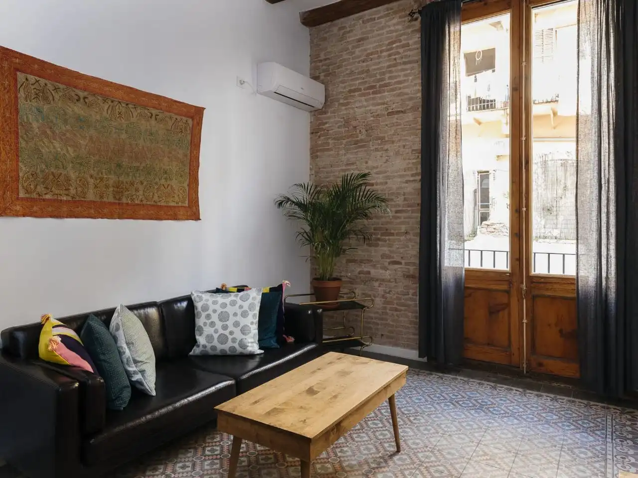 Flat for rent in Carrer de L'est, 3, El Raval Living room of Flat for rent in Barcelona Capital with Air Conditioner