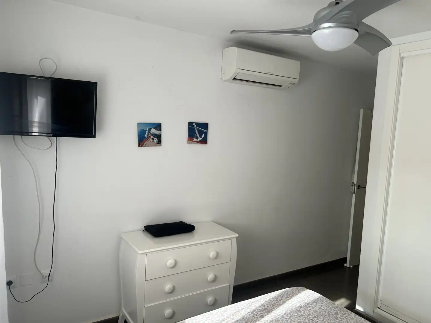 Planta baja de alquiler en Calle Ferrara, Entremares Habitación de Planta baja de alquiler en La Manga del Mar Menor con Aire acondicionado, Calefacción y Terraza