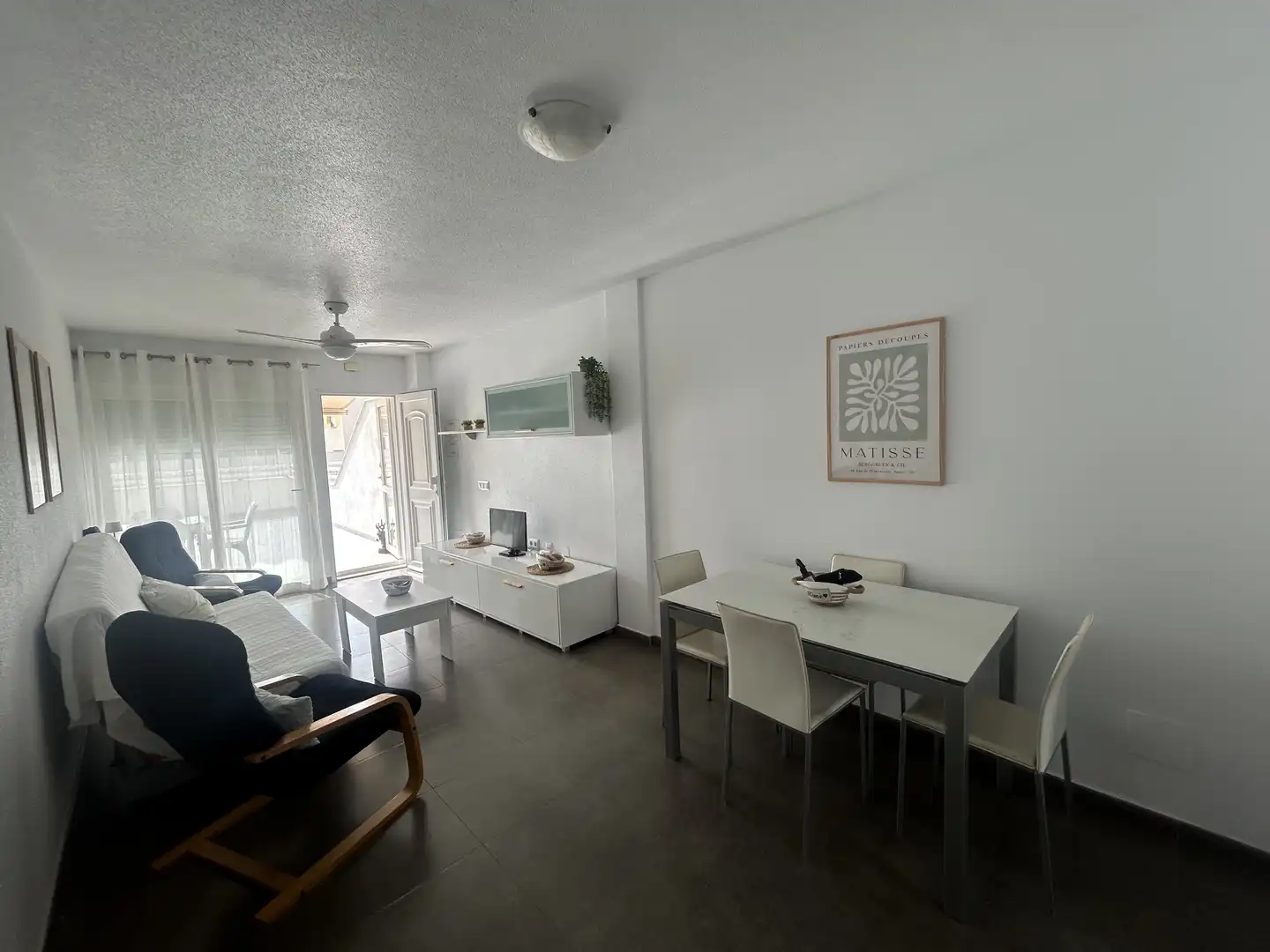 Planta baja de alquiler en Calle Ferrara, Entremares Sala de estar de Planta baja de alquiler en La Manga del Mar Menor con Aire acondicionado, Calefacción y Terraza