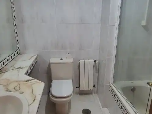 Flat for sale in Avenida Xoan Vicente Viqueira, 10, Sada (A Coruña) Bathroom of Flat for sale in Sada (A Coruña) with Heating, Parquet flooring and Terrace