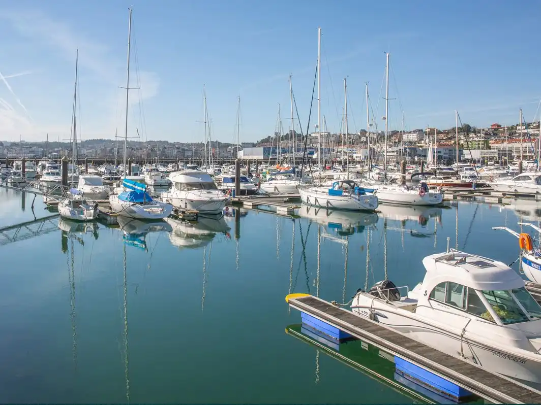 Flat for sale in Avenida Xoan Vicente Viqueira, 10, Sada (A Coruña) Parking of Flat for sale in Sada (A Coruña) with Heating, Parquet flooring and Terrace