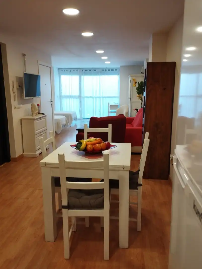 Apartamento de alquiler en Calle Clemente Hidalgo, 50, Barrio del Nervión Sala de estar de Apartamento de alquiler en Sevilla Capital con Aire acondicionado
